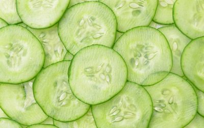Les bienfaits méconnus du concombre pour apaiser l’acné
