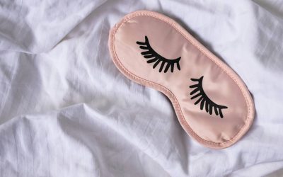 Acné et sommeil : comment vos nuits influencent vos boutons