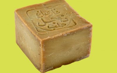 Pourquoi le savon d’Alep est-il bénéfique pour les peaux acnéiques ?